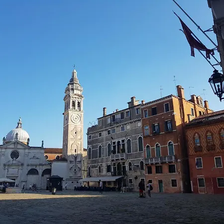 Casa de hóspedes Fiabe *